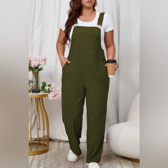 SHEIN Olive Green Women's Denim Overalls.  <<<143>>> - Picture 1 of 9